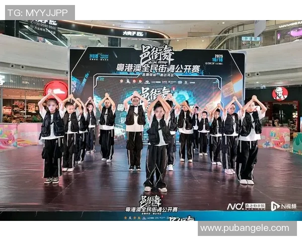 成都街舞队在全国街舞节奏排行榜中荣获第五名展现实力与风采